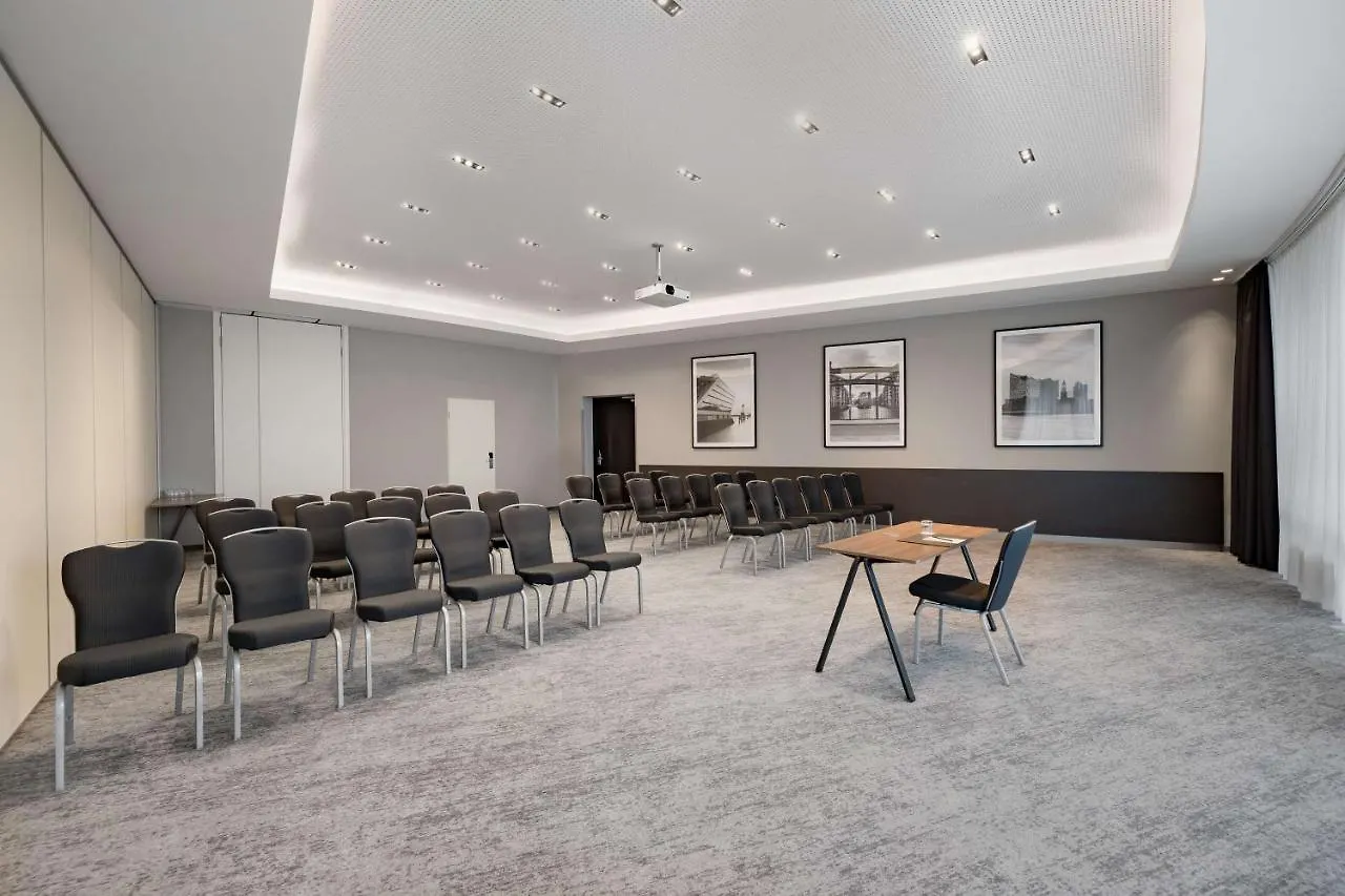 Radisson Blu Hotel, Hamburg Airport Almanya