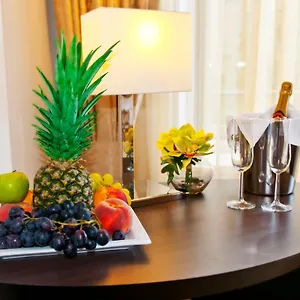 Vier Jahreszeiten Hotell Berlin